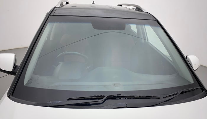 2016 Hyundai Creta SX PLUS  ANNIVERSARY EDITION 1.6 PETROL, Petrol, Manual, 55,856 km, Front windshield - Minor spot on windshield
