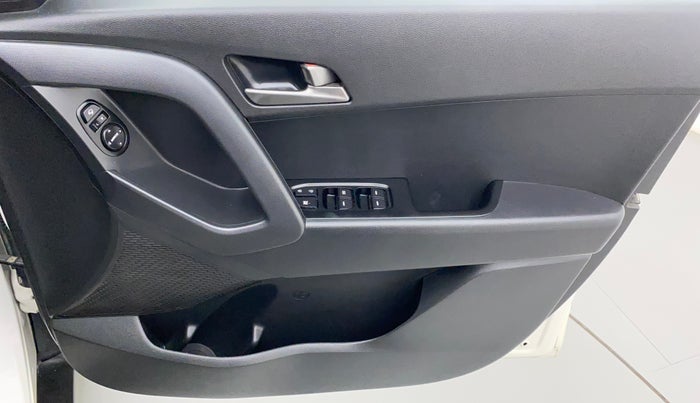2016 Hyundai Creta SX PLUS  ANNIVERSARY EDITION 1.6 PETROL, Petrol, Manual, 55,856 km, Driver Side Door Panels Control