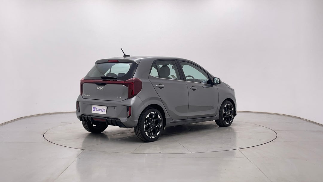 Right Back Diagonal (45- Degree) View