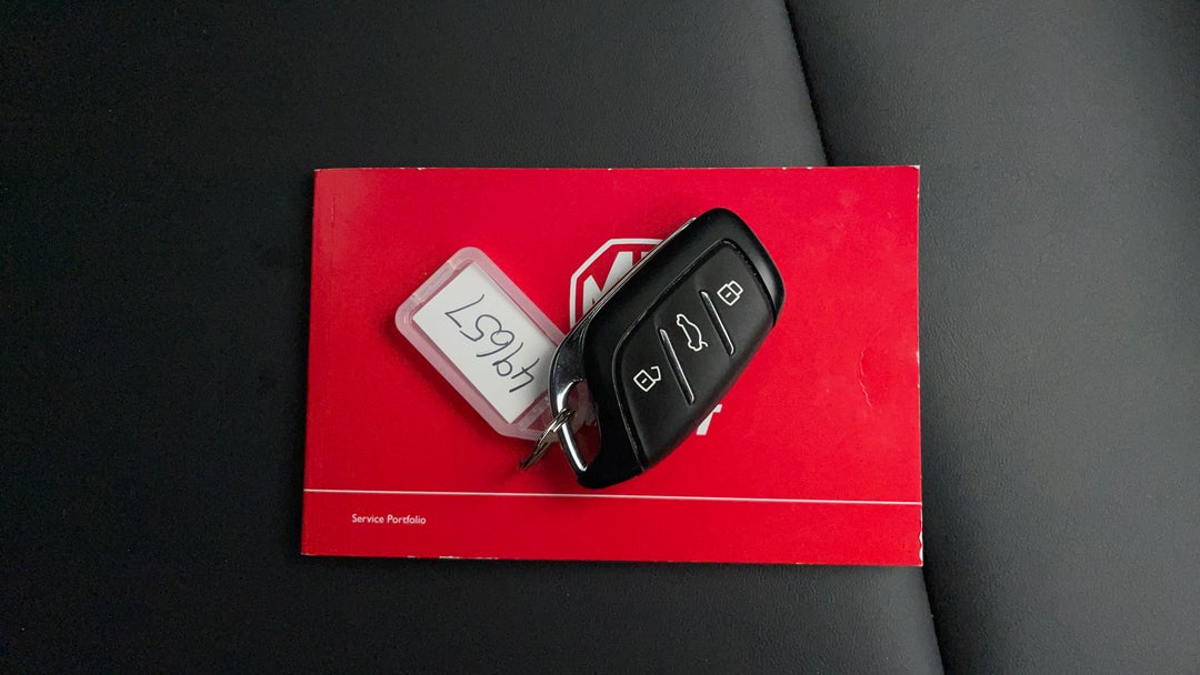 2024 MG Zst Vibe, Automatic, 15393 km, Key Close-up