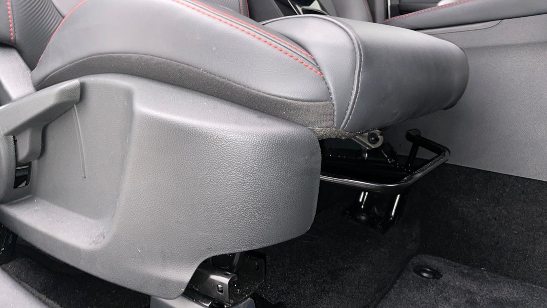 2024 MG Zst Vibe, Automatic, 15393 km, Drivers Side Adjustment Panel