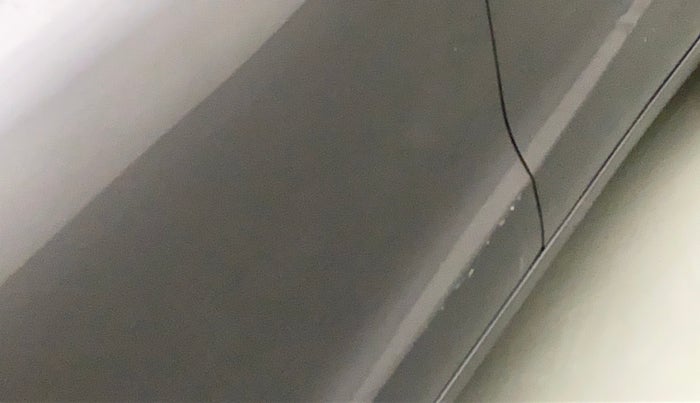 2018 Maruti Baleno DELTA PETROL 1.2, Petrol, Manual, 44,310 km, Front passenger door - Minor scratches