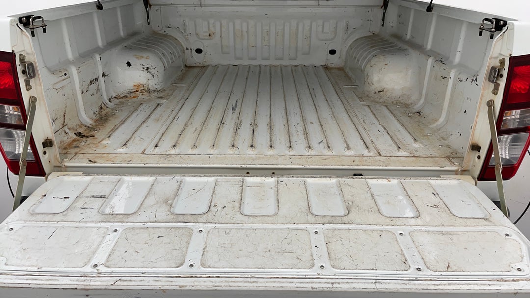 2018 Isuzu D-MAX Sx (4x4), Automatic, 133140 km, Boot Inside View