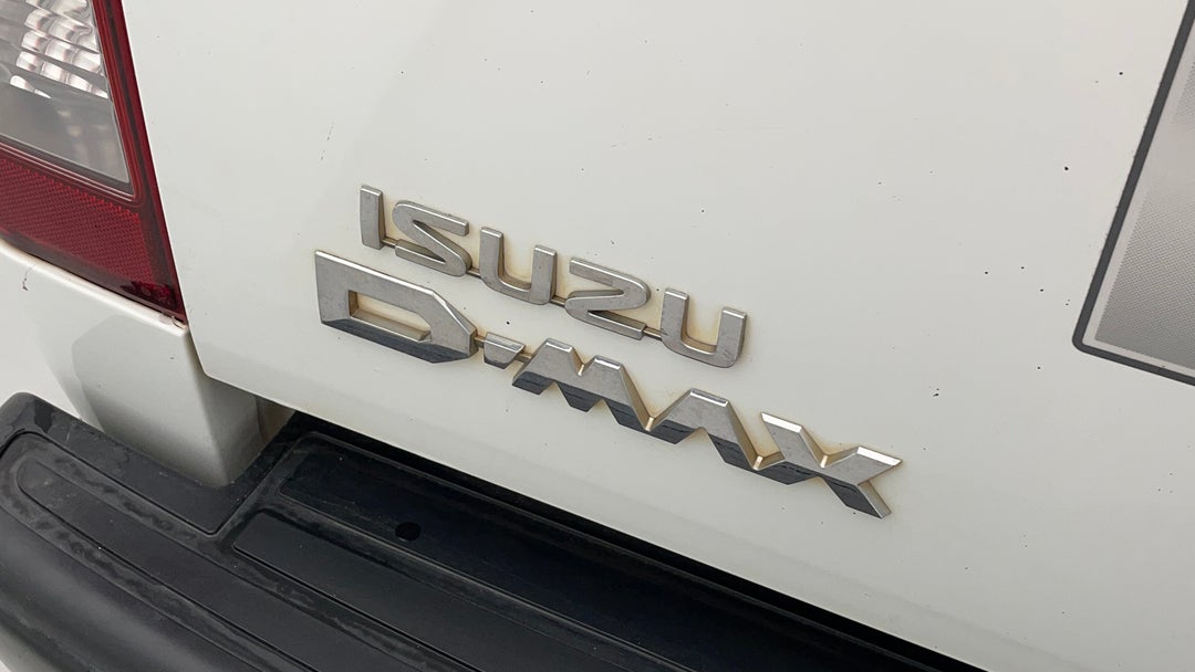 2018 Isuzu D-MAX Sx (4x4), Automatic, 133140 km, Badge (Boot Left Side)