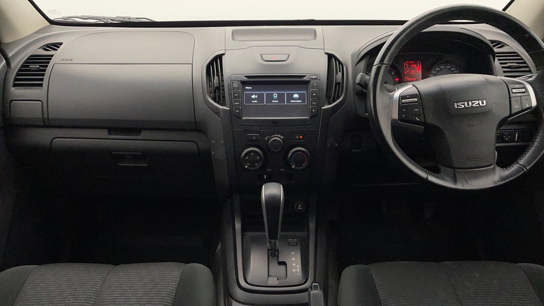 2018 Isuzu D-MAX Sx (4x4), Automatic, 133140 km, Dashboard View
