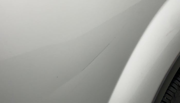 2016 Mahindra XUV500 W10 AT, Diesel, Automatic, 92,256 km, Right quarter panel - Minor scratches