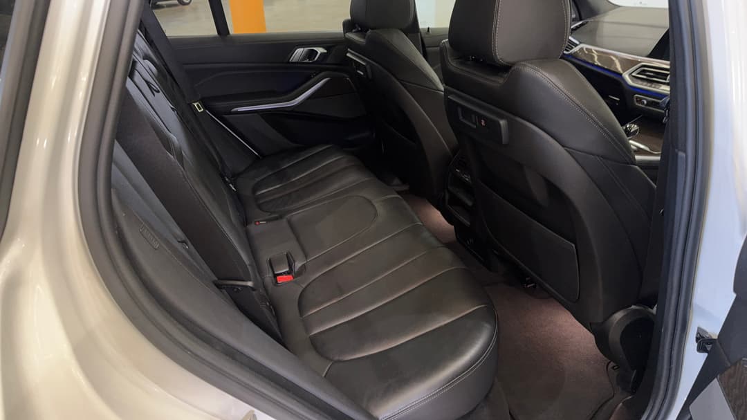 2021 BMW X5 xDrive30d M Sport, Automatic, 42002 km, Right Side Rear Door Cabin View