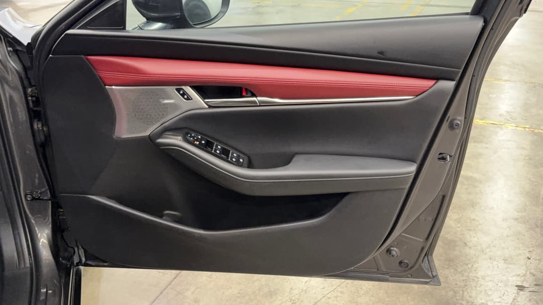 2020 Mazda 3 G25 Astina, Automatic, 66372 km, Speaker View