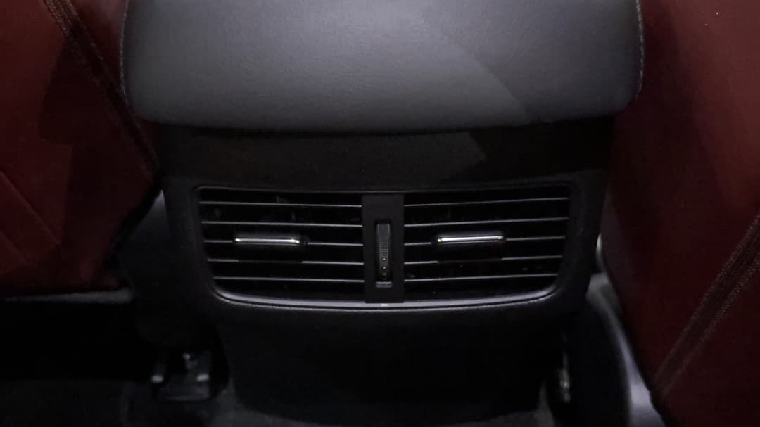 2020 Mazda 3 G25 Astina, Automatic, 66372 km, Rear A/C Vent