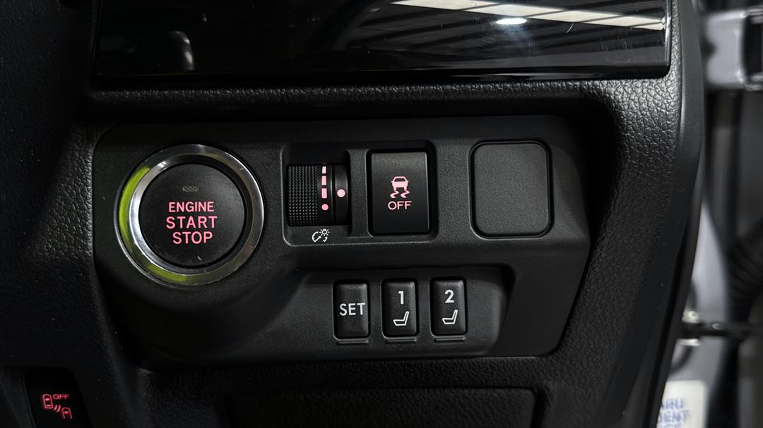 2016 Subaru Levorg 2.0 Gt-s (AWD), Automatic, 141217 km, Utility Switches/Buttons