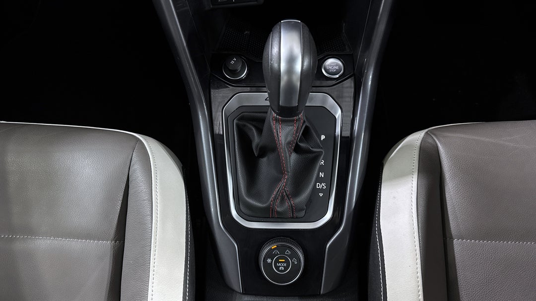 2021 Volkswagen T-roc 140tsi Sport, Automatic, 84710 km, Gear Lever 