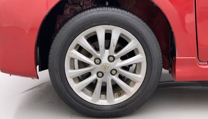 2011 Toyota Etios Liva VX, Petrol, Manual, 1,21,217 km, Left Front Wheel
