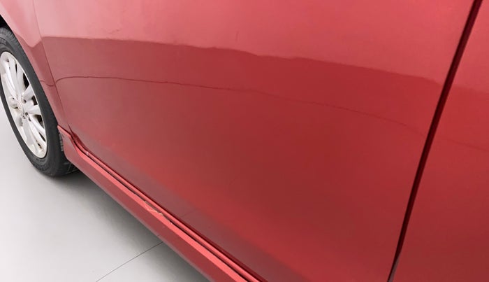 2011 Toyota Etios Liva VX, Petrol, Manual, 1,21,217 km, Front passenger door - Slightly dented