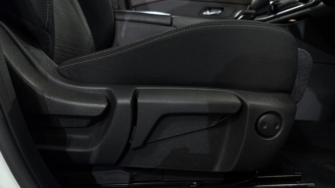 2024 Nissan X-trail St (4WD), Automatic, 49970 km, Drivers Side Adjustment Panel