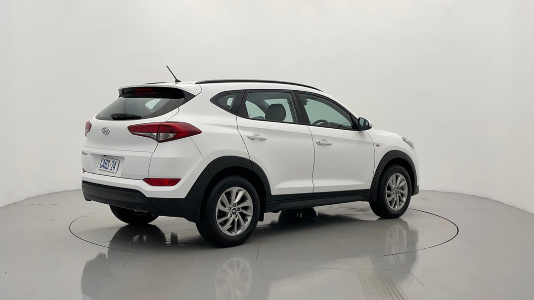 Right Back Diagonal (45- Degree) View