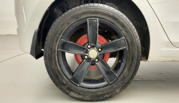 2015 Hyundai Elite i20 MAGNA 1.2, Petrol, Manual, 49,554 km, Right Rear Wheel