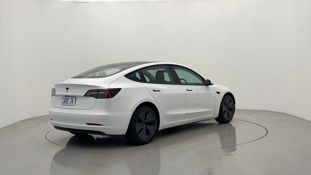 Right Back Diagonal (45- Degree) View