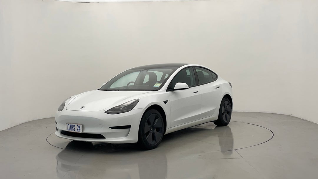 Left Front Diagonal (45- Degree) View