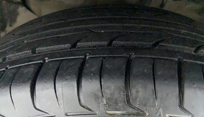2019 KIA SELTOS HTE 1.5 DIESEL, Diesel, Manual, 77,567 km, Left Front Tyre Tread