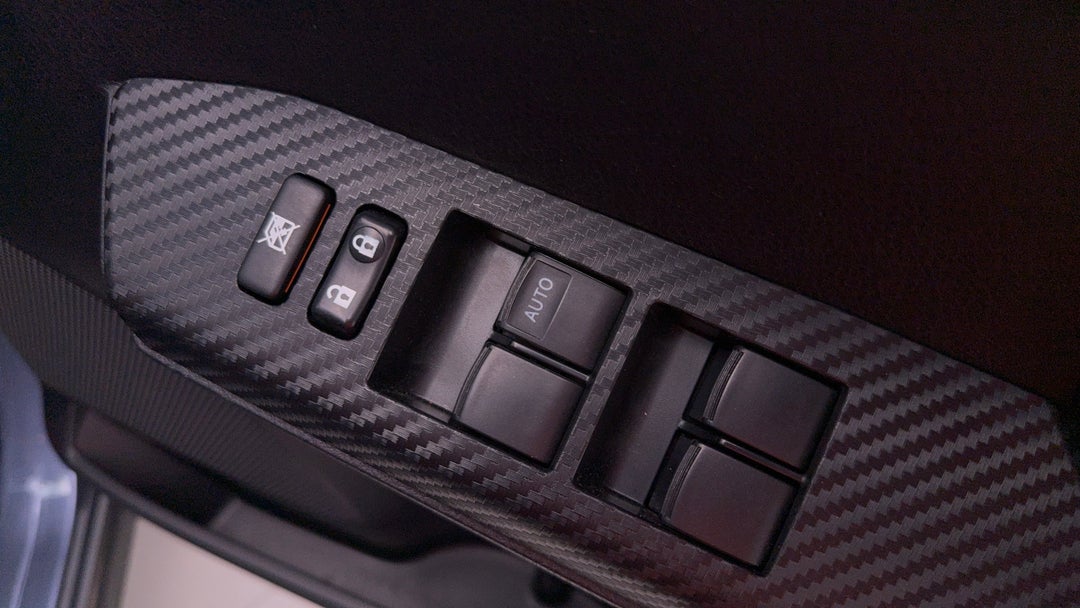 2013 Toyota RAV4 Gxl (2WD), Automatic, 154422 km, Drivers Side Door Panel Controls