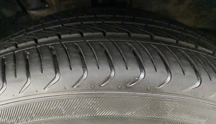 2020 Hyundai Verna S PLUS 1.5 CRDI, Diesel, Manual, 47,741 km, Left Front Tyre Tread