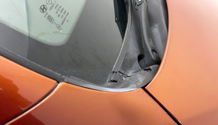 2013 Hyundai i10 MAGNA 1.1, Petrol, Manual, 18,933 km, Bonnet (hood) - Cowl vent panel has minor damage