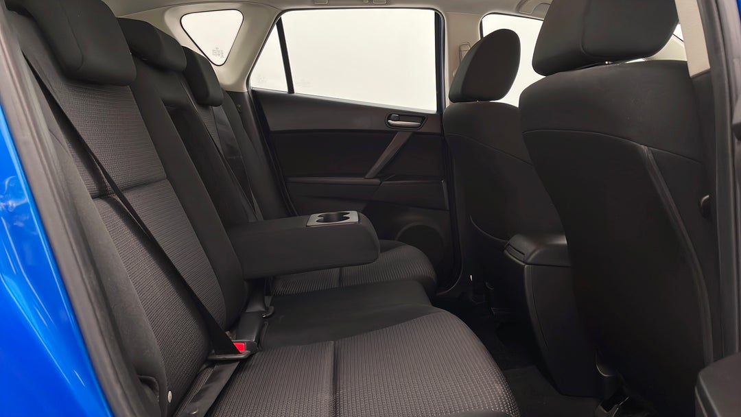 2013 Mazda 3 Neo, Manual, 112877 km, Right Side Rear Door Cabin View
