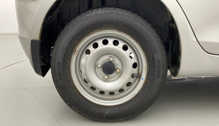 2016 Maruti Swift LDI, Diesel, Manual, 29,876 km, Right Rear Wheel