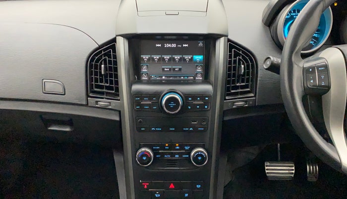 2018 Mahindra XUV500 W10 AT, Diesel, Automatic, 97,053 km, Air Conditioner