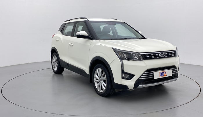 2020 Mahindra XUV300 W8 1.5 DIESEL AMT, Diesel, Automatic, 55,875 km, Right Front Diagonal