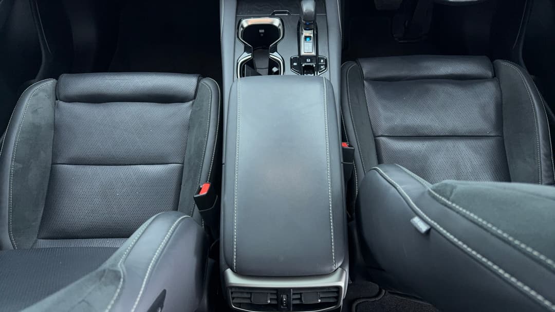 2023 Lexus Rx350h Sports Luxury AWD Hybrid, Automatic, 61929 km, Center Console