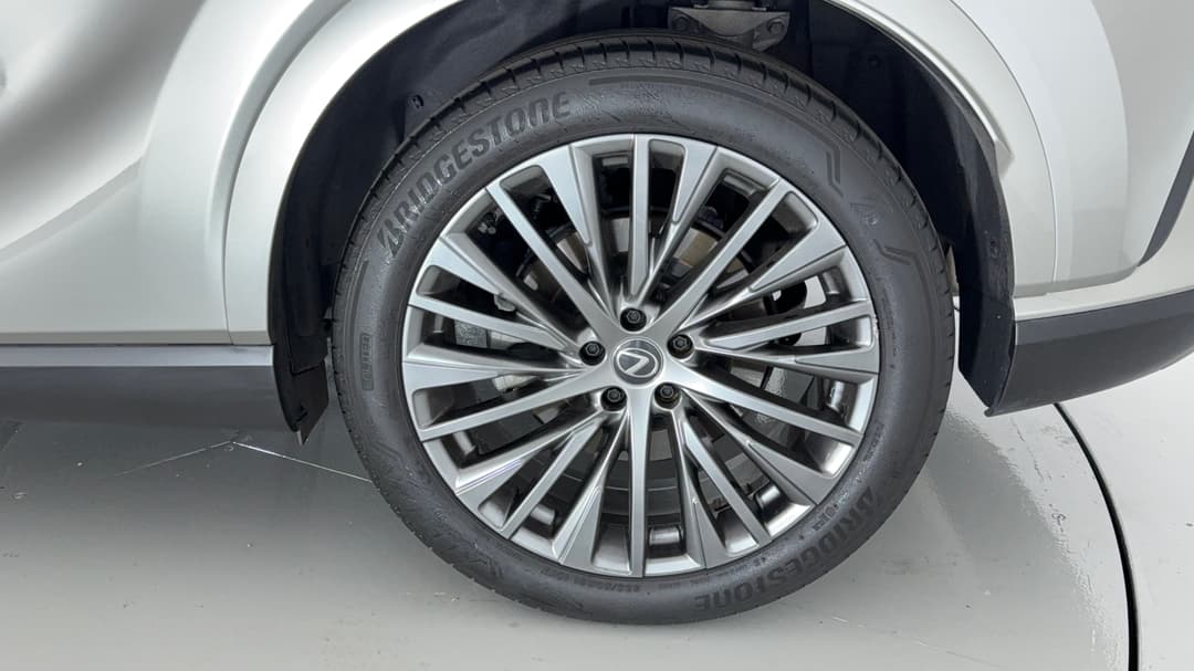 2023 Lexus Rx350h Sports Luxury AWD Hybrid, Automatic, 61929 km, Left Rear Wheel