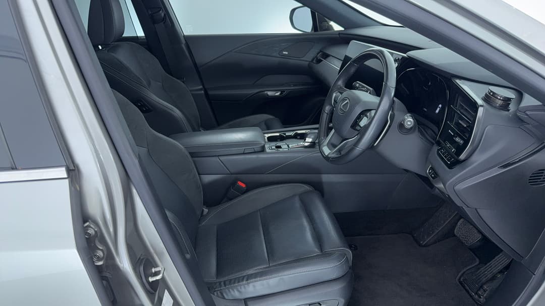 2023 Lexus Rx350h Sports Luxury AWD Hybrid, Automatic, 61929 km, Right Side Front Door Cabin View