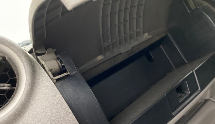 2014 Nissan Micra XV CVT, Petrol, Automatic, 59,671 km, Dashboard - Glove Box cover damage