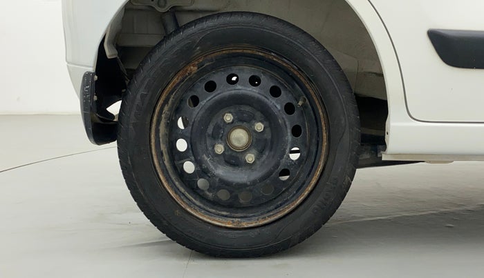 2016 Maruti Wagon R 1.0 VXI AMT, Petrol, Automatic, 45,370 km, Right Rear Wheel