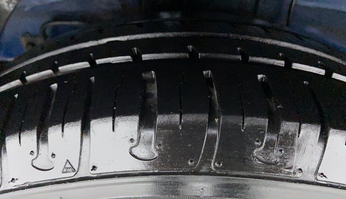 2015 Hyundai Elite i20 SPORTZ 1.2, Petrol, Manual, 38,063 km, Right Rear Tyre Tread