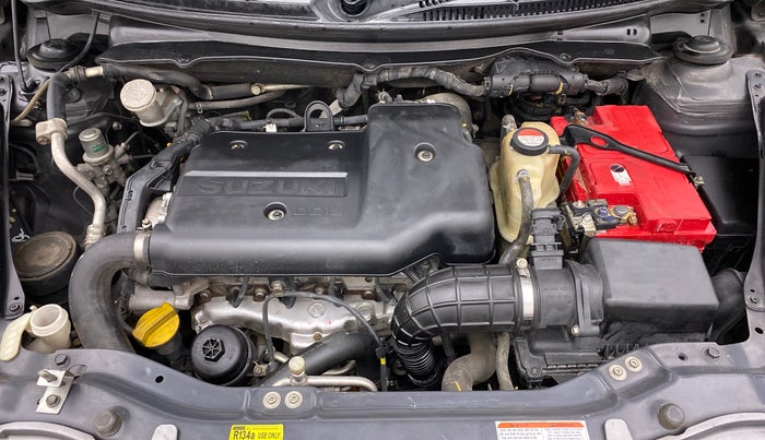 2014 Maruti Swift Dzire VDI, Diesel, Manual, 1,07,662 km, Open Bonet