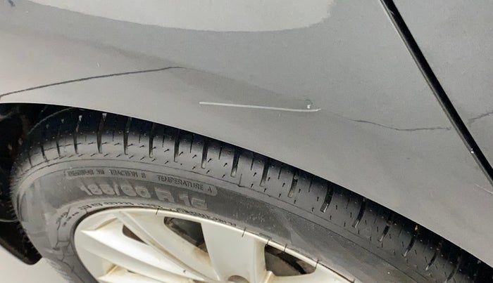 2015 Volkswagen Vento HIGHLINE 1.6 MPI, Petrol, Manual, 46,764 km, Right quarter panel - Minor scratches
