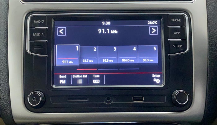 2018 Volkswagen Ameo HIGHLINE PLUS 1.5L AT 16 ALLOY, Diesel, Automatic, 35,770 km, Infotainment System