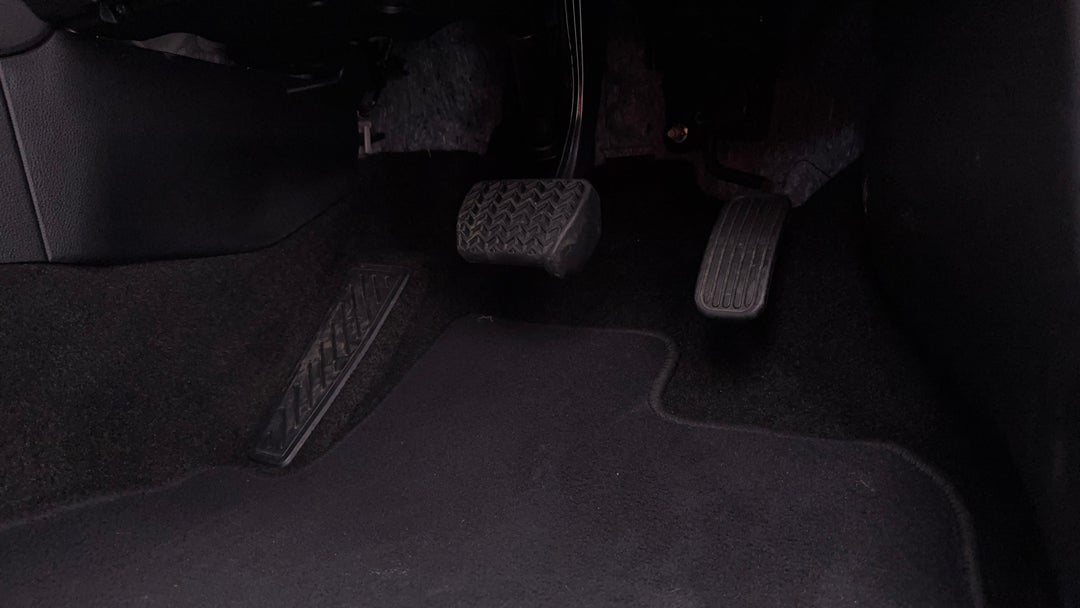 2023 Toyota Corolla Ascent Sport Hybrid, Automatic, 55013 km, Pedals and Footmat