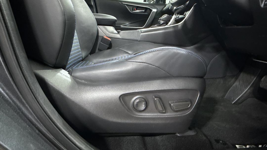 2022 Toyota RAV4 Xse (2WD) Hybrid, Automatic, 35441 km, Drivers Side Adjustment Panel