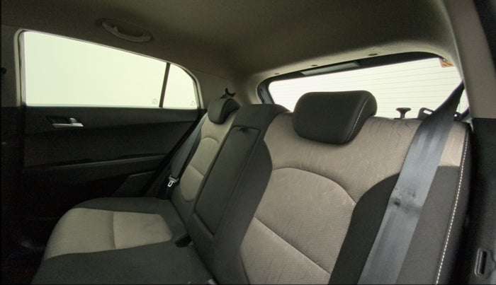 2018 Hyundai Creta SX 1.6 DIESEL, Diesel, Manual, 1,28,412 km, Right Side Rear Door Cabin