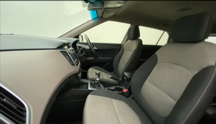 2018 Hyundai Creta SX 1.6 DIESEL, Diesel, Manual, 1,28,412 km, Right Side Front Door Cabin