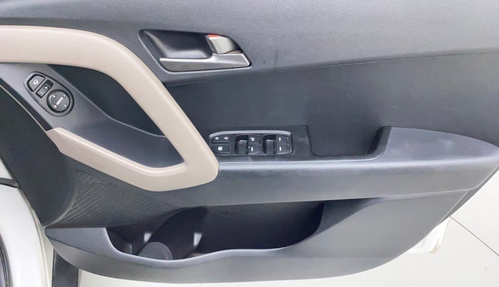 2016 Hyundai Creta SX PLUS AT 1.6 PETROL, Petrol, Automatic, 74,364 km, Driver Side Door Panels Control