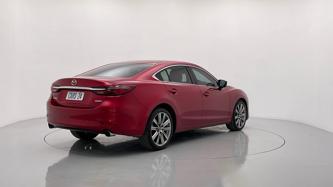 Right Back Diagonal (45- Degree) View