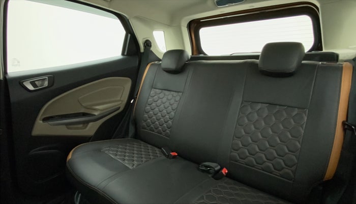 2019 Ford Ecosport 1.5 TITANIUM TI VCT, Petrol, Manual, 13,914 km, Right Side Rear Door Cabin
