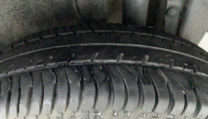 2015 Maruti Swift VDI ABS, Diesel, Manual, Left Rear Tyre Tread