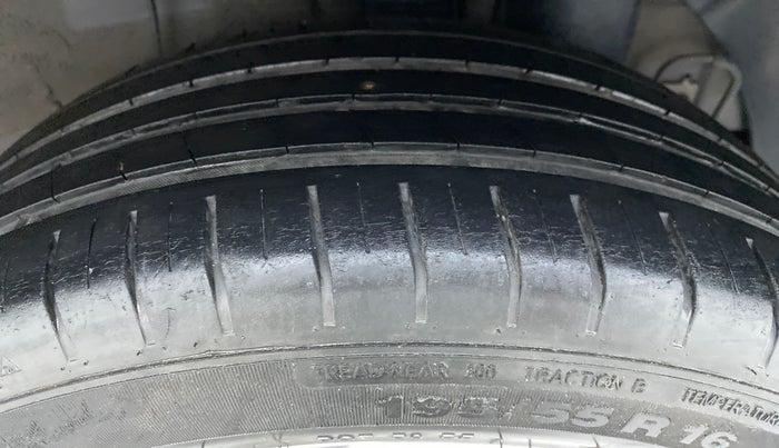 2018 Hyundai Elite i20 ASTA 1.2 (O), Petrol, Manual, 22,543 km, Left Rear Tyre Tread