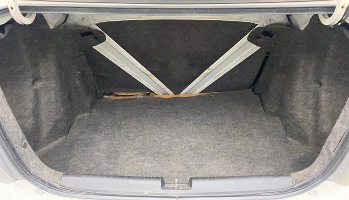 2014 Honda Amaze 1.2L I-VTEC S, Petrol, Manual, 35,511 km, Boot Inside