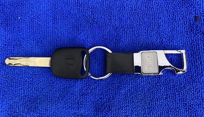 2014 Honda Brio S MT, Petrol, Manual, 75,029 km, Key Close Up